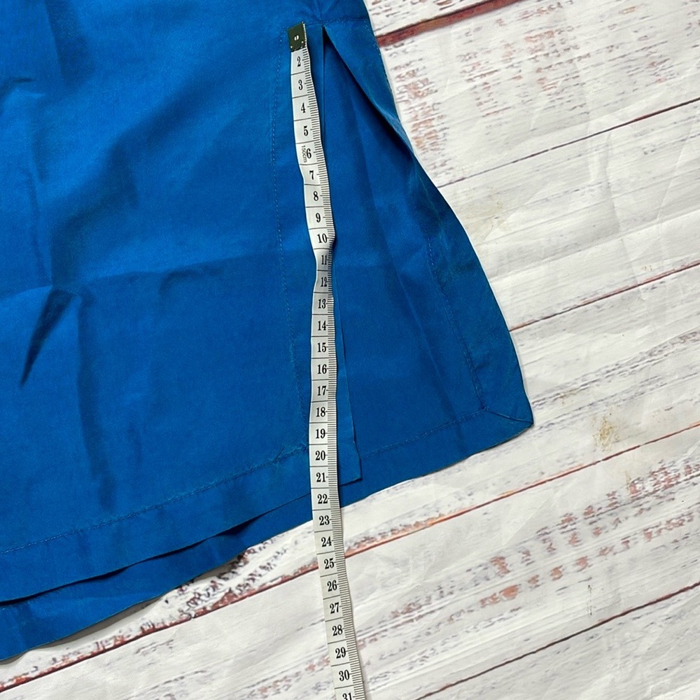 100% Silk Blue Silk Blouse with Knot Buttons - Picture 11 of 16